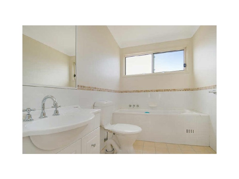 Point Frederick NSW 2250