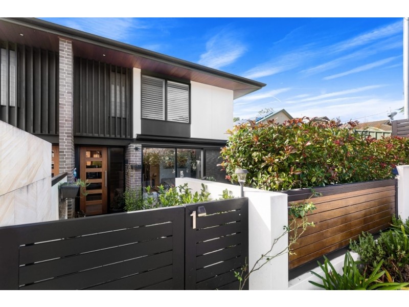 1/27 Webb Street, East Gosford NSW 2250