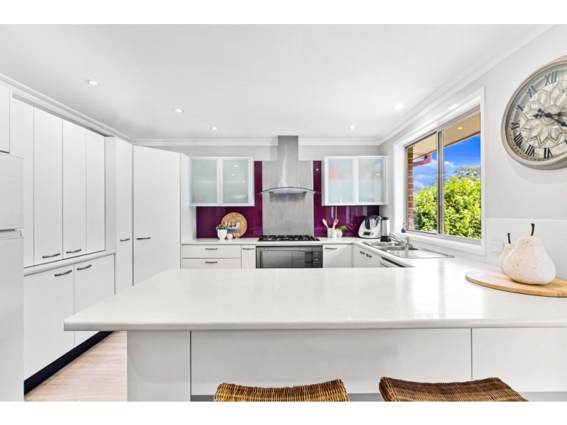 6 Nicholii Close, Springfield NSW 2250