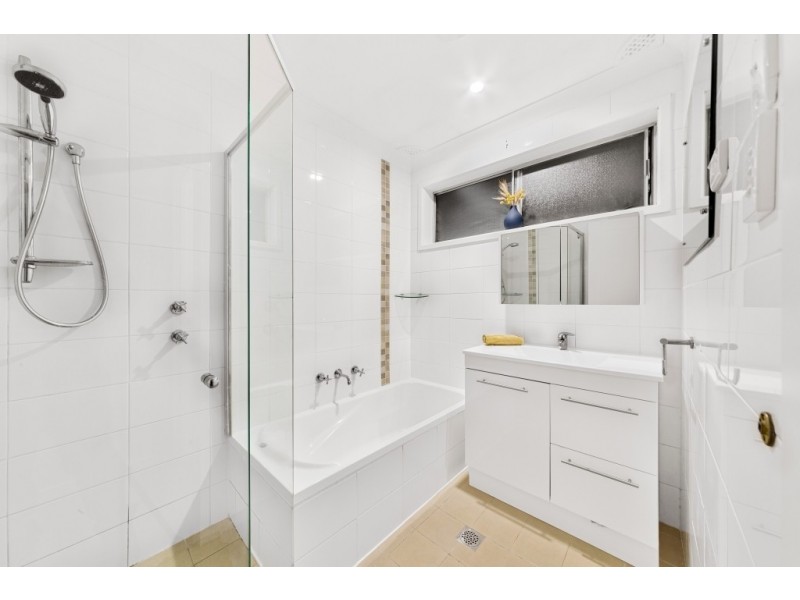 29 Barree Avenue, Narara NSW 2250