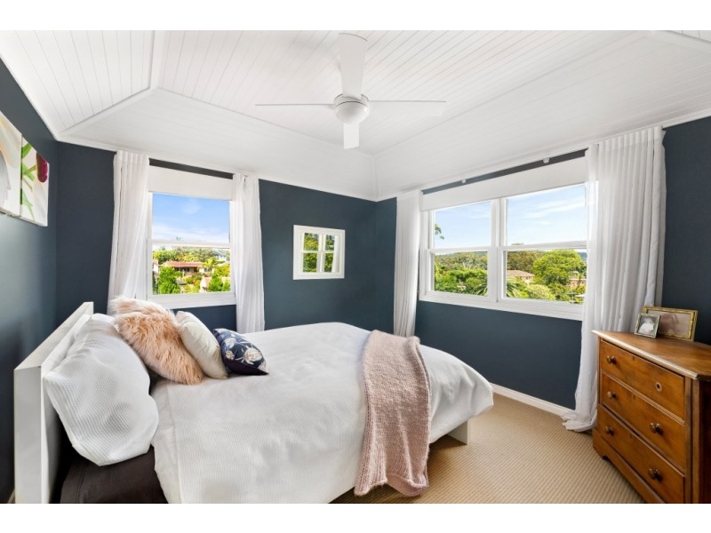 13 Duke Street, Point Frederick NSW 2250