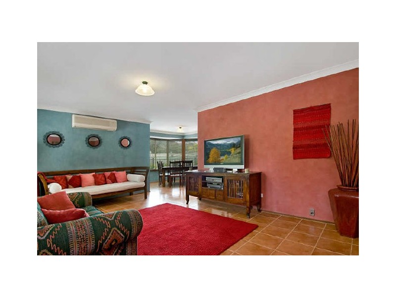 4 Bundeena Road, Glenning Valley NSW 2261
