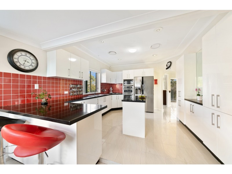 12 Meadow Road, Springfield NSW 2250