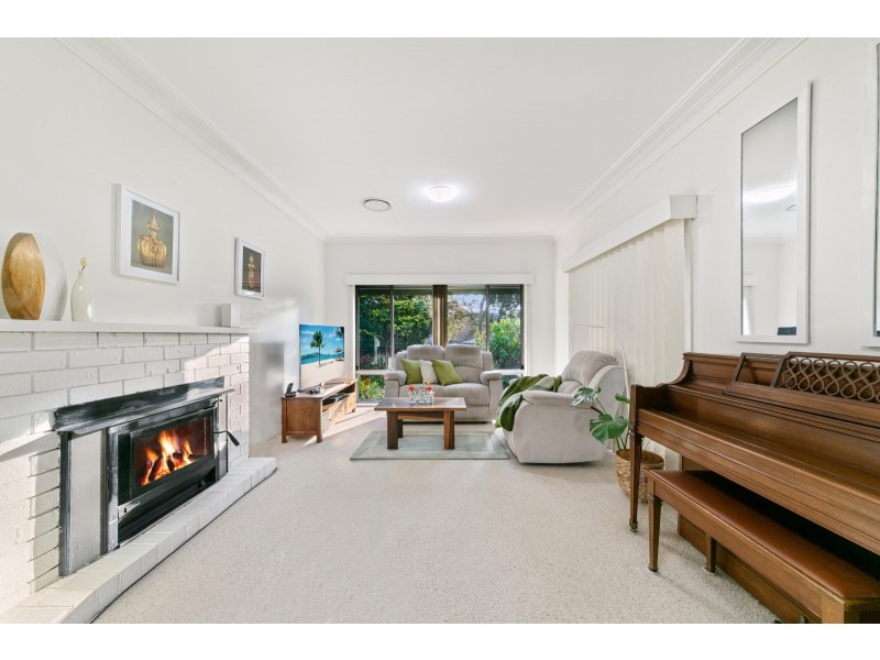 12 Meadow Road, Springfield NSW 2250