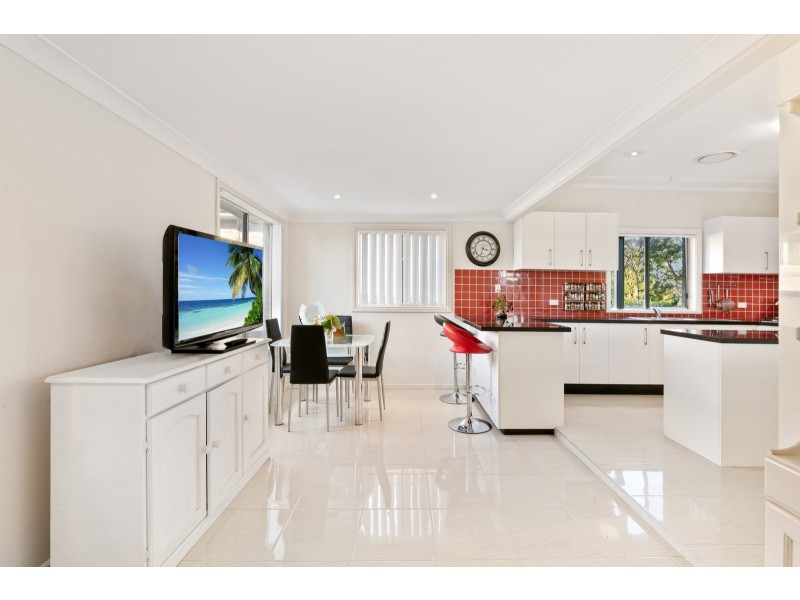 12 Meadow Road, Springfield NSW 2250