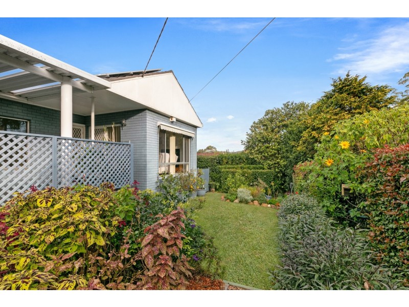 12 Meadow Road, Springfield NSW 2250