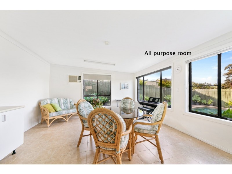 12 Meadow Road, Springfield NSW 2250