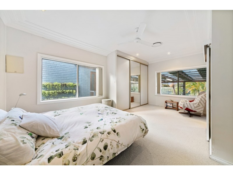 12 Meadow Road, Springfield NSW 2250