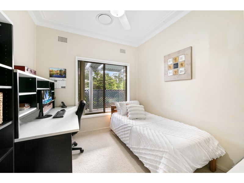 12 Meadow Road, Springfield NSW 2250