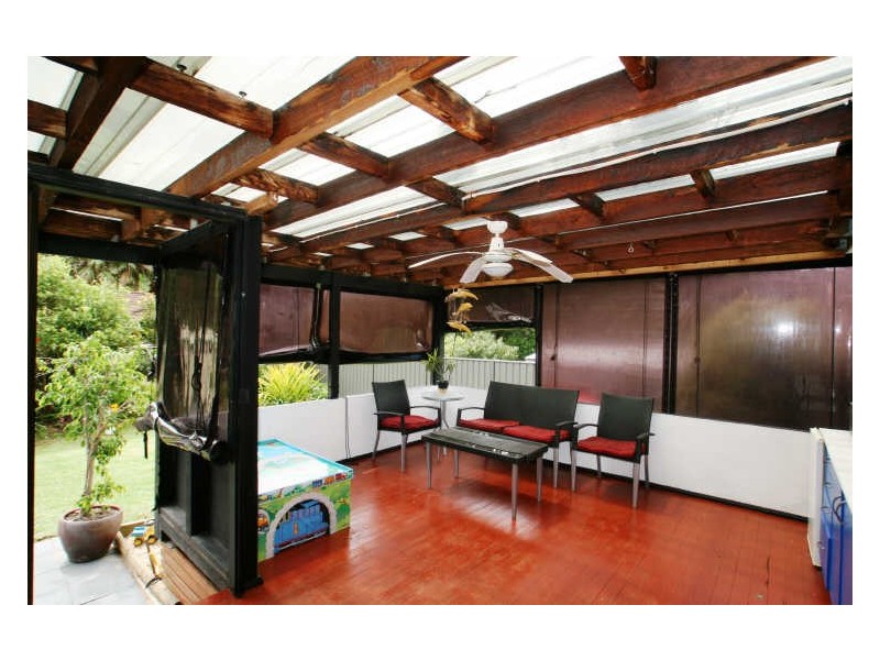 1 Willow Road, Springfield NSW 2250