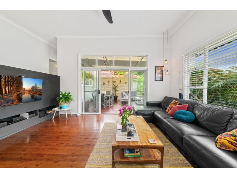 35 White Street, East Gosford NSW 2250