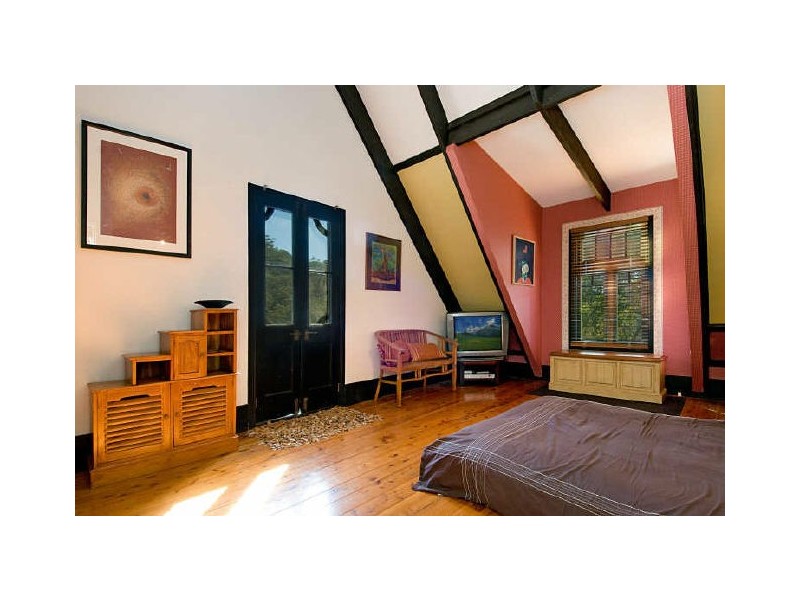 46 Beaumont Avenue, Wyoming NSW 2250