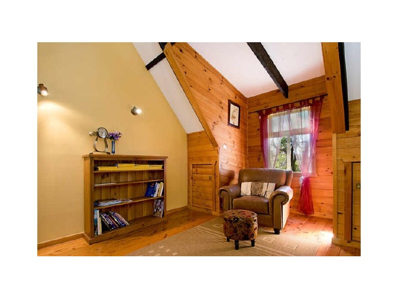 46 Beaumont Avenue, Wyoming NSW 2250