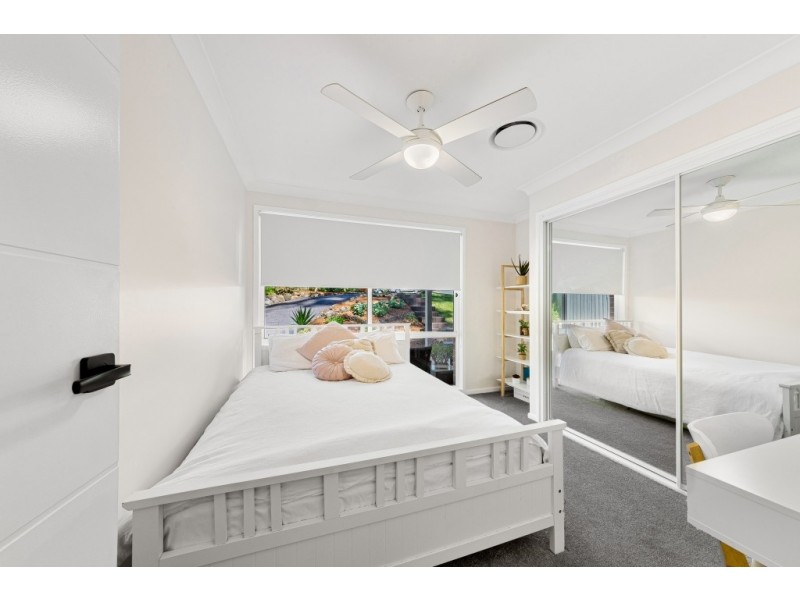 18 Childs Close, Green Point NSW 2251
