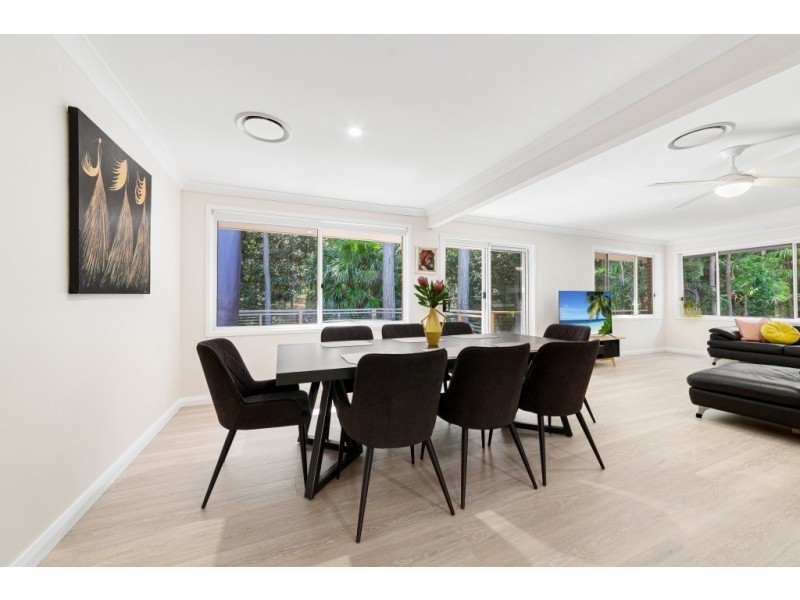 18 Childs Close, Green Point NSW 2251