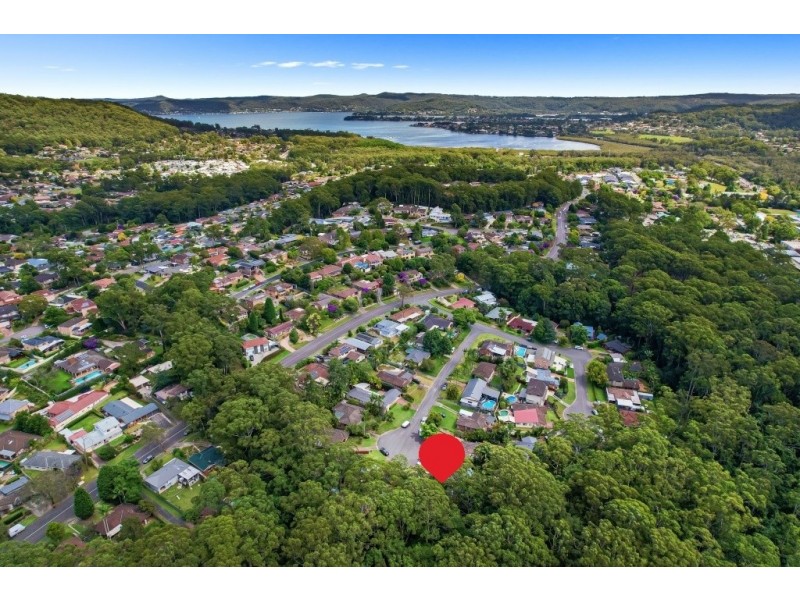 18 Childs Close, Green Point NSW 2251
