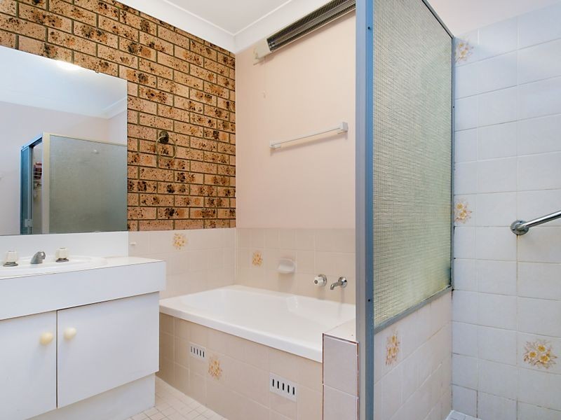 10/166 Albany Street, Point Frederick NSW 2250