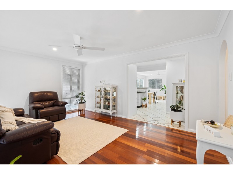 16 Woolard Road, Springfield NSW 2250