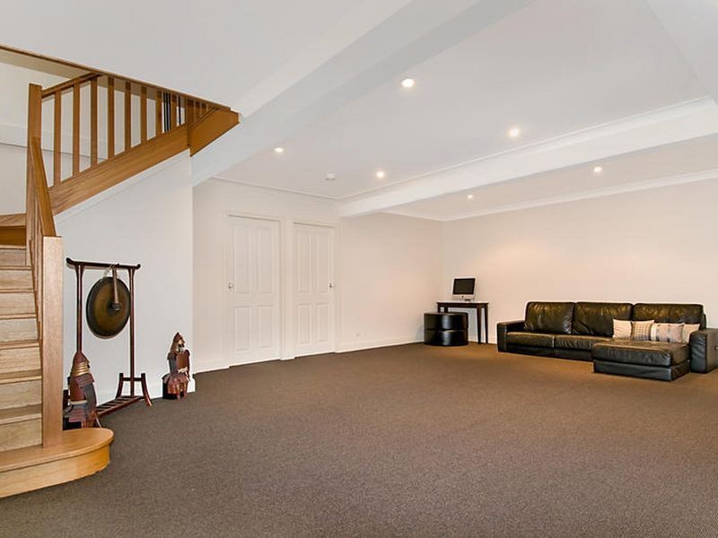19 Lynnette Crescent, East Gosford NSW 2250