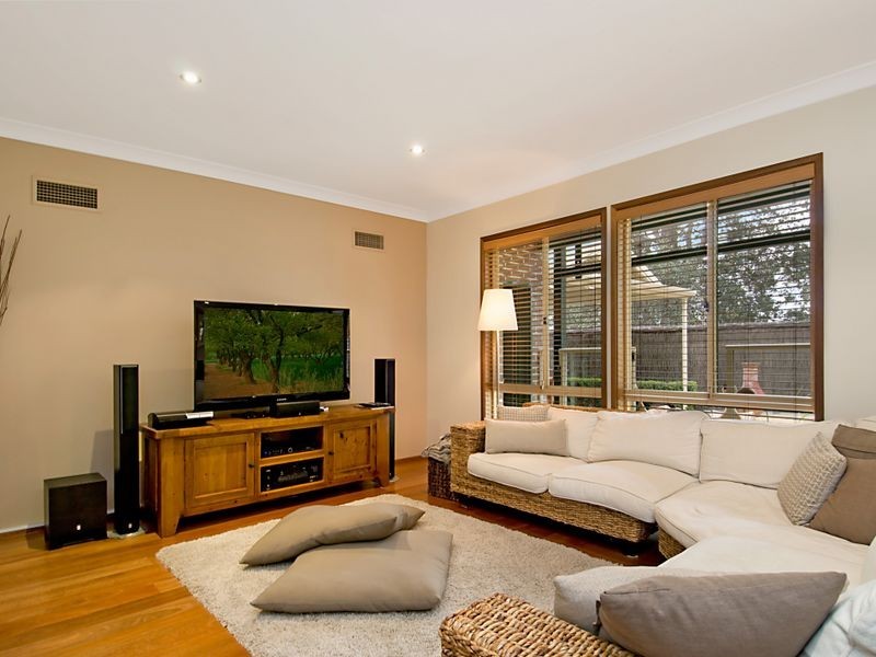 5 Moir Place, Green Point NSW 2251