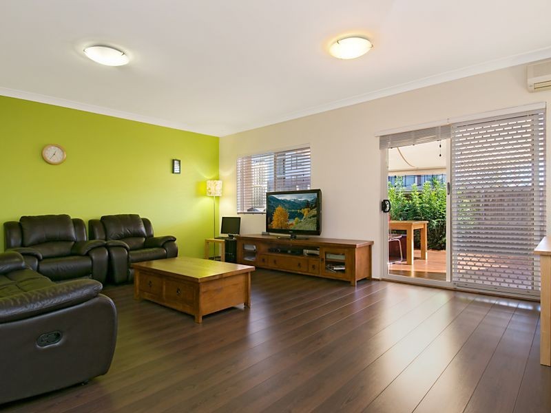 8/49-51 Beane Street, Gosford NSW 2250