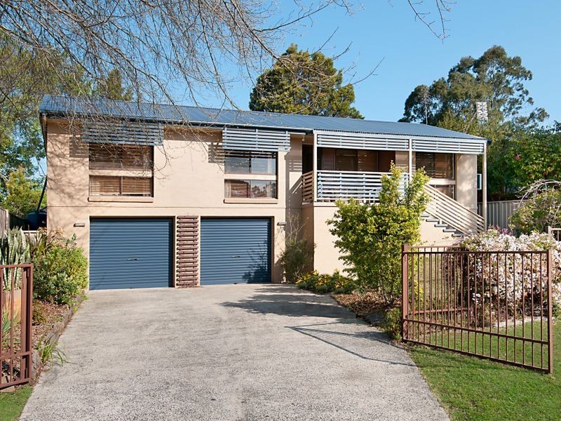 7 Enid Crescent, East Gosford NSW 2250