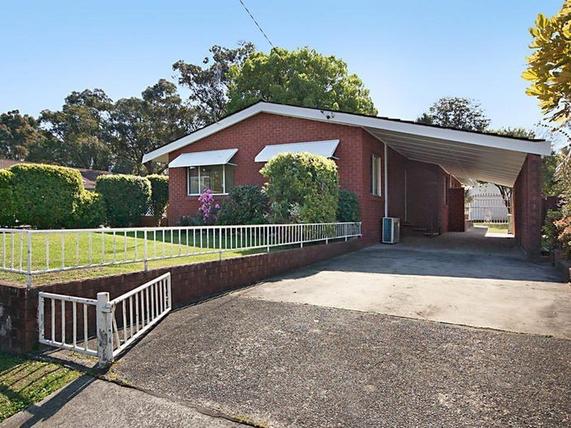 12 Russell Drysdale Street, East Gosford NSW 2250