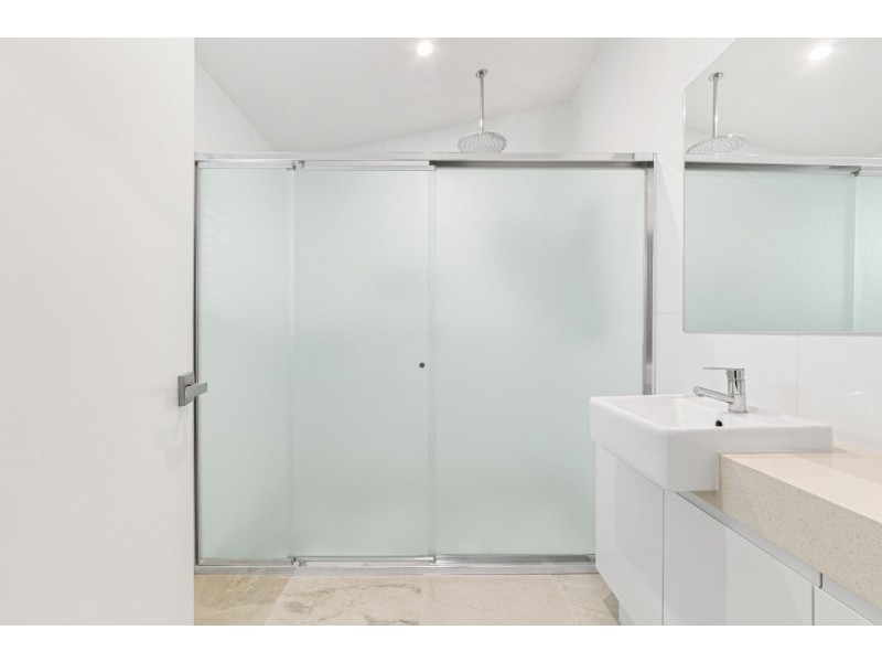 31 Kuburra Road, Erina NSW 2250