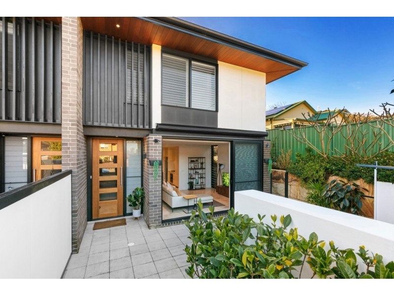 1/27 Webb Street, East Gosford NSW 2250