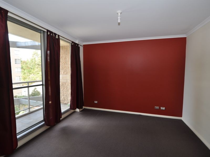 452/80 John Whiteway Drive, Gosford NSW 2250