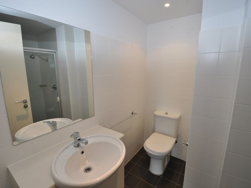 452/80 John Whiteway Drive, Gosford NSW 2250