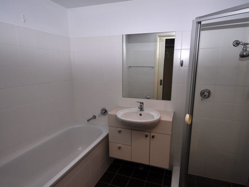 452/80 John Whiteway Drive, Gosford NSW 2250
