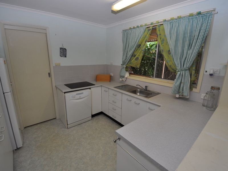 28 Sunset Street, Wyoming NSW 2250