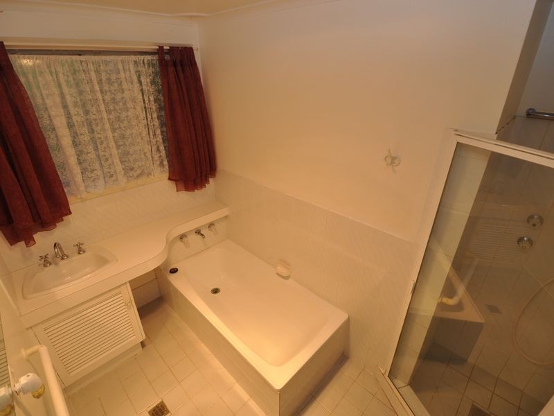 28 Sunset Street, Wyoming NSW 2250