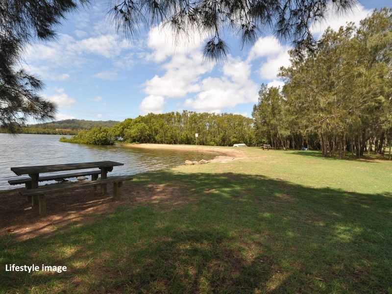 28 Sunset Street, Wyoming NSW 2250