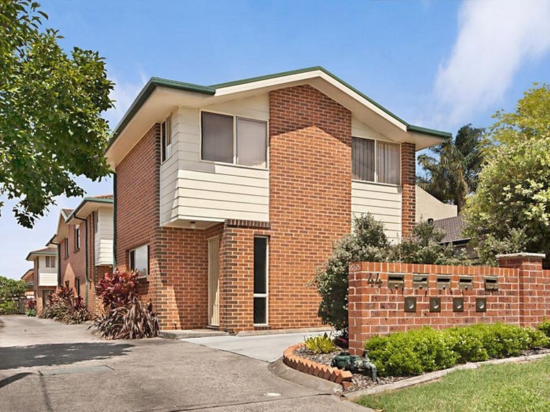 25/19-21 Central Coast Highway, West Gosford NSW 2250