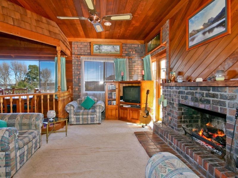 20 Caroline Street, East Gosford NSW 2250