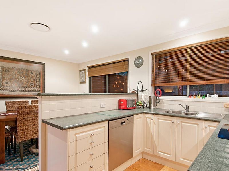 17 Woolard Road, Springfield NSW 2250