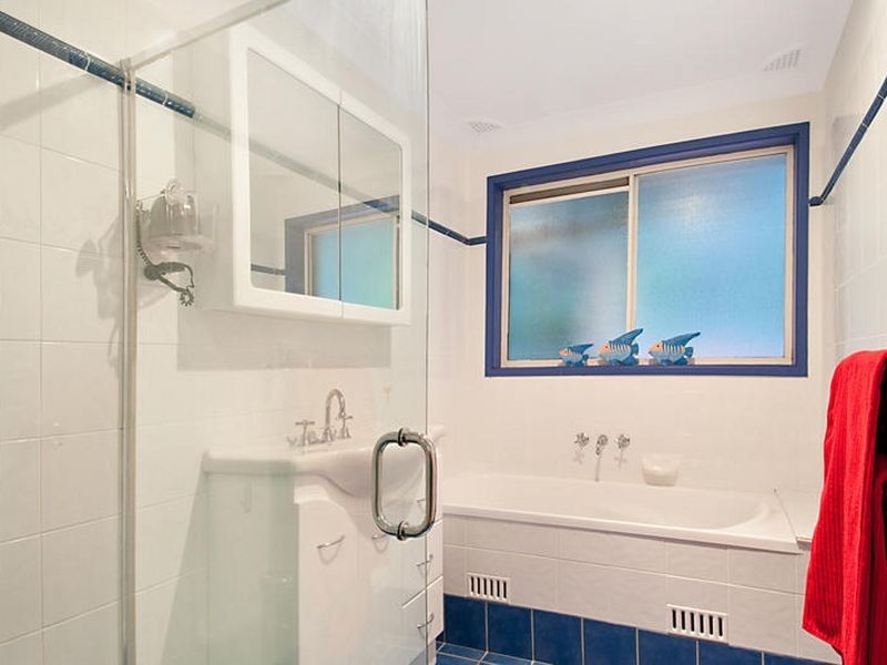 17 Woolard Road, Springfield NSW 2250