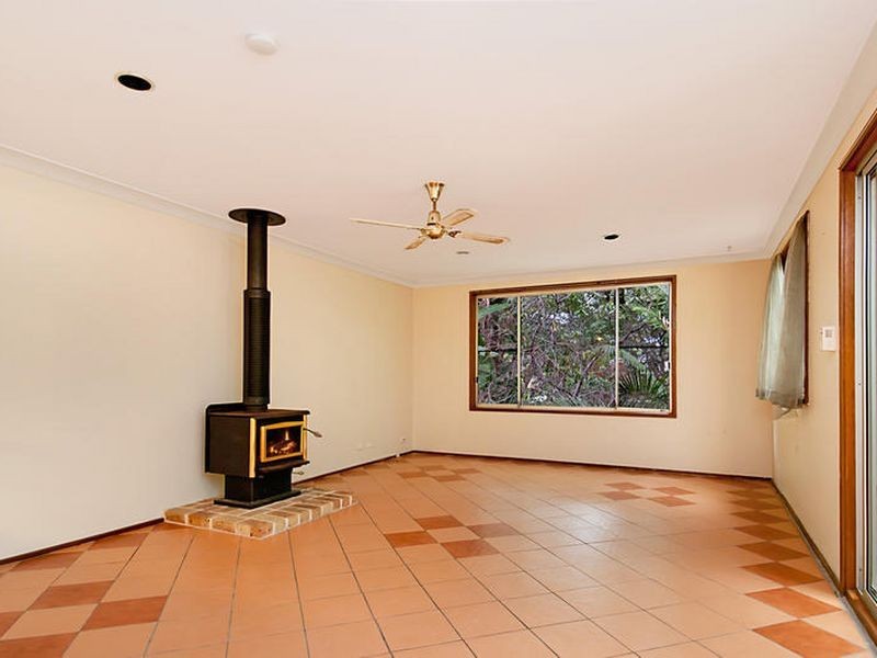 13 Courtney Place, Lisarow NSW 2250