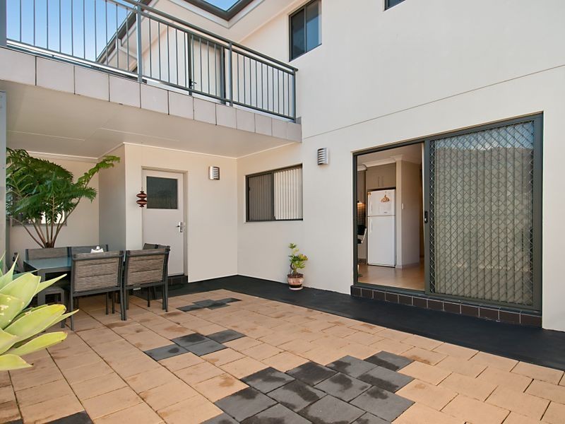 2/44 York Street, East Gosford NSW 2250
