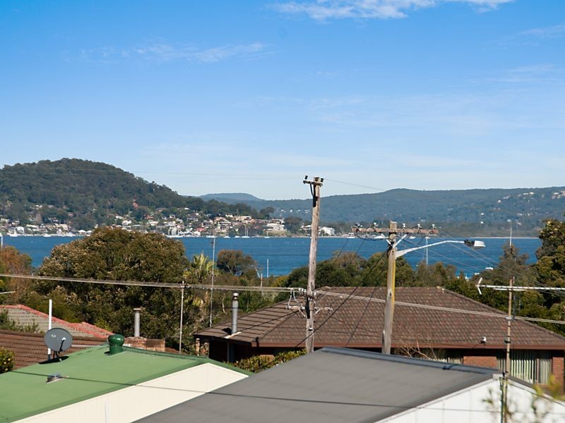 11 Headlam Parade, Springfield NSW 2250