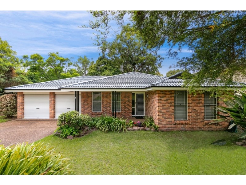 8 Robert Holl Drive, Ourimbah NSW 2258