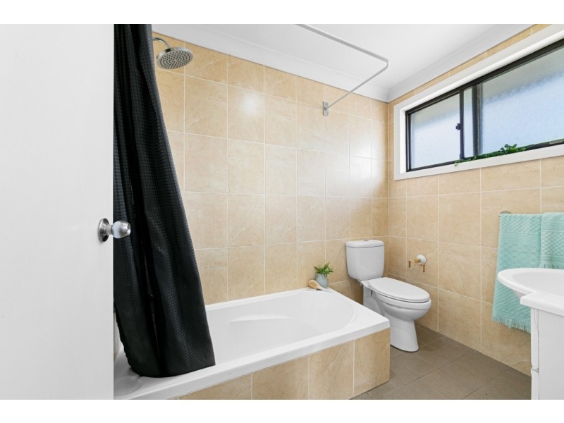 16 Holland Close, Springfield NSW 2250