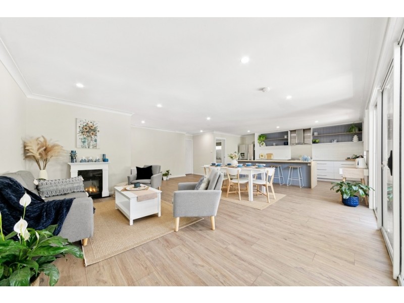 14 Haggerty Close, Narara NSW 2250