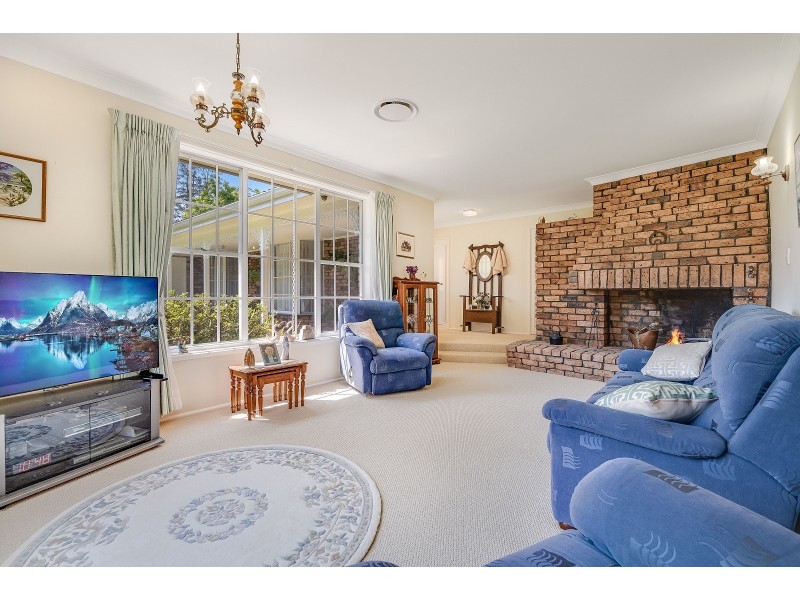 50 Chamberlain Road, Wyoming NSW 2250