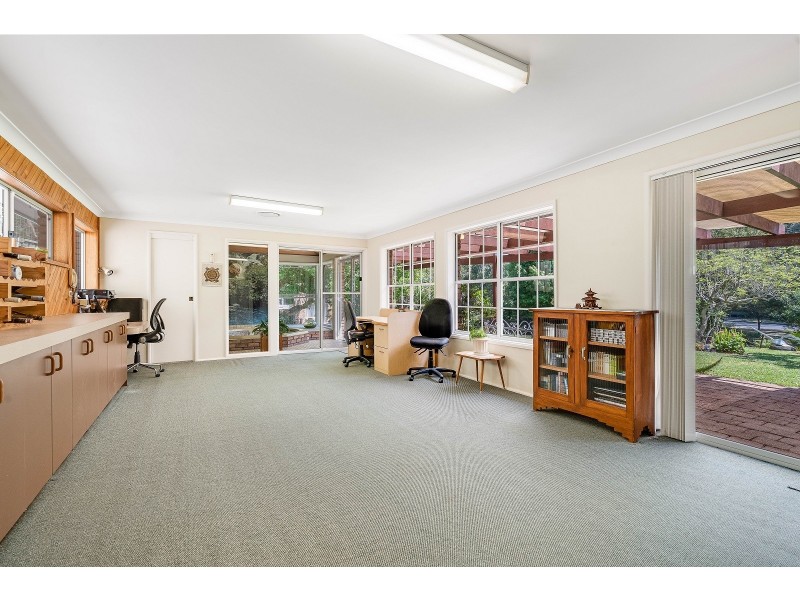 50 Chamberlain Road, Wyoming NSW 2250