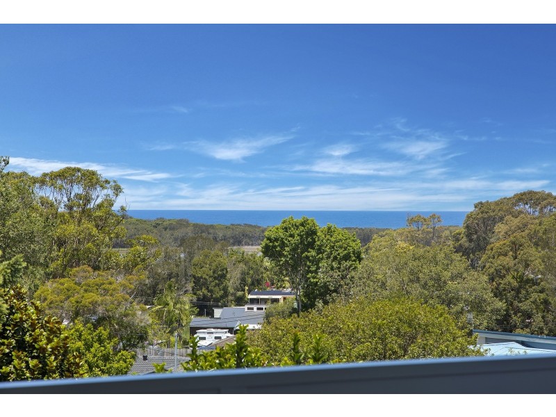 22 Braemar Drive, Wamberal NSW 2260