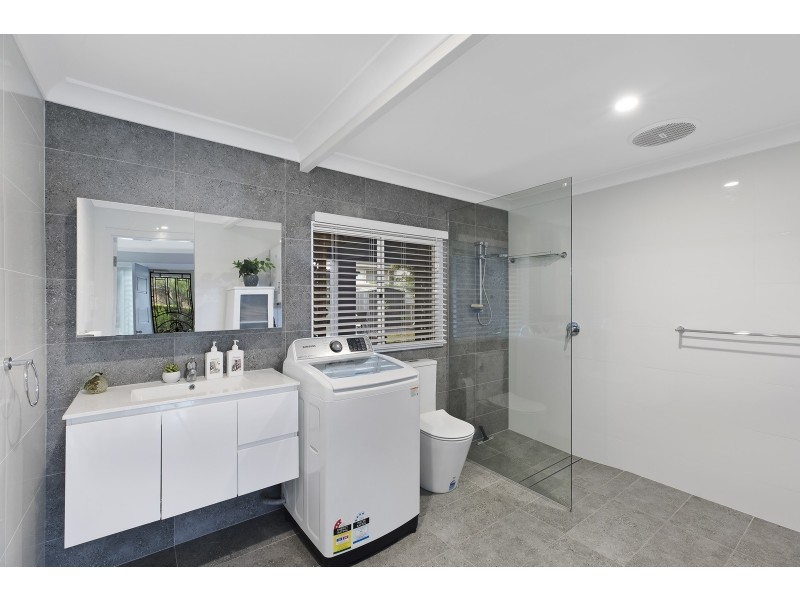 46 Lake View Road, Wamberal NSW 2260