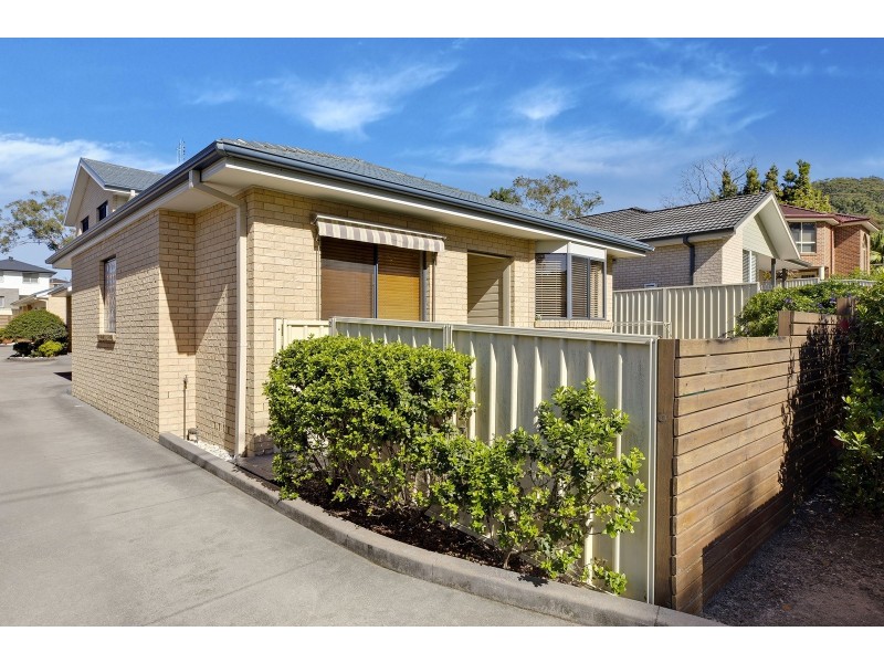 2/16-18 Waratah Street, East Gosford NSW 2250